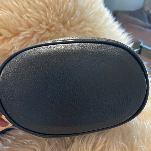 - - Mini Michael Kors Crossbody Shoulder Drawstring Bag Black Pebble - Picture 9 of 11